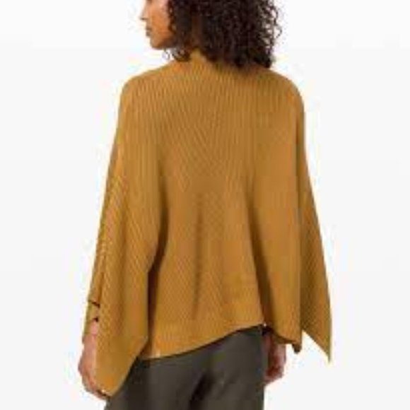 Lululemon Softer Still Wrap - Picture 1 of 3